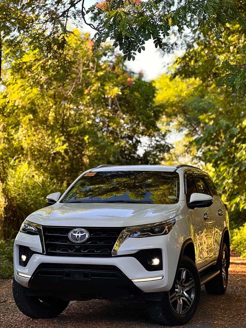 Toyota Fortuner V Auto (Category: Used Cars) located in Manila. Submitted by quality_cars (Listing ID 1470098215, Image 3). Description: 2021 Toyota Fortuner V | Push Start | 360° Camera & Daytime Running Light ✨ * Pearl White * Newly Ceramic Coated — Full Body & Windows * Only 38,000 KM * Last Casa Service at Toyota — 29,000 KM * All Original Paint * Complete with 2 Remote Keys * Complete Owner’s Manual/Booklet * Zero Issues — Well Maintained * 