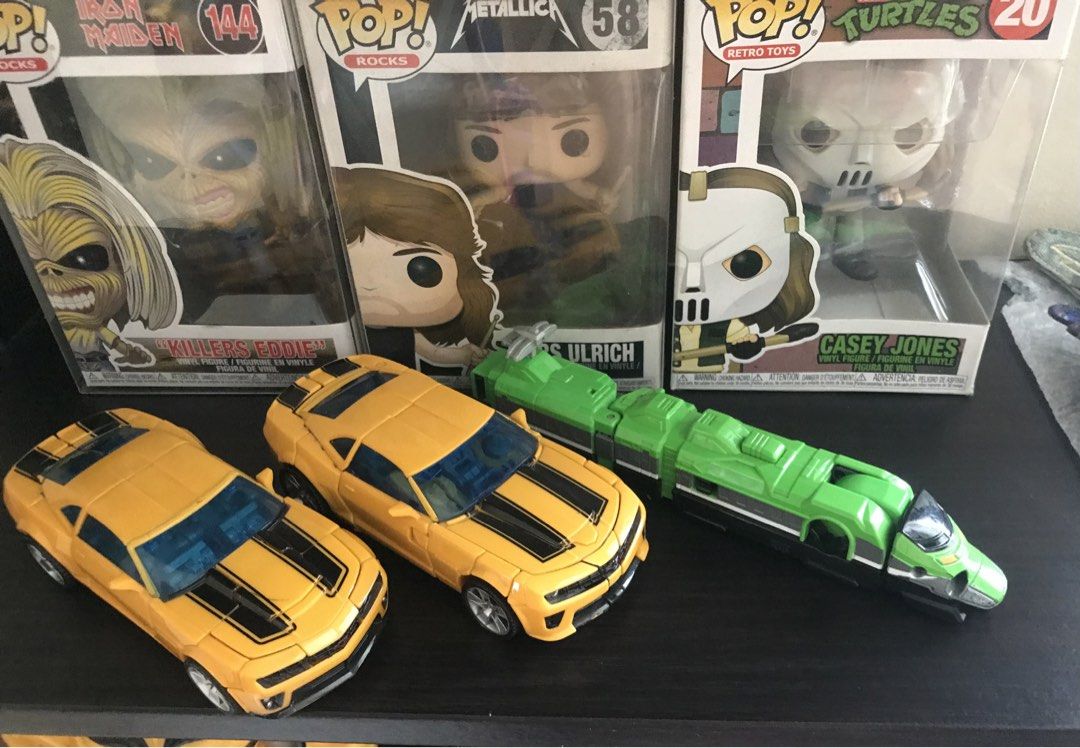 Toys transformers (Category: Action & Battle Toys) located in San Mateo. Submitted by quikzee (Listing ID 1470048158, Image 1). Description: Sentai/ Toys transformers Set.