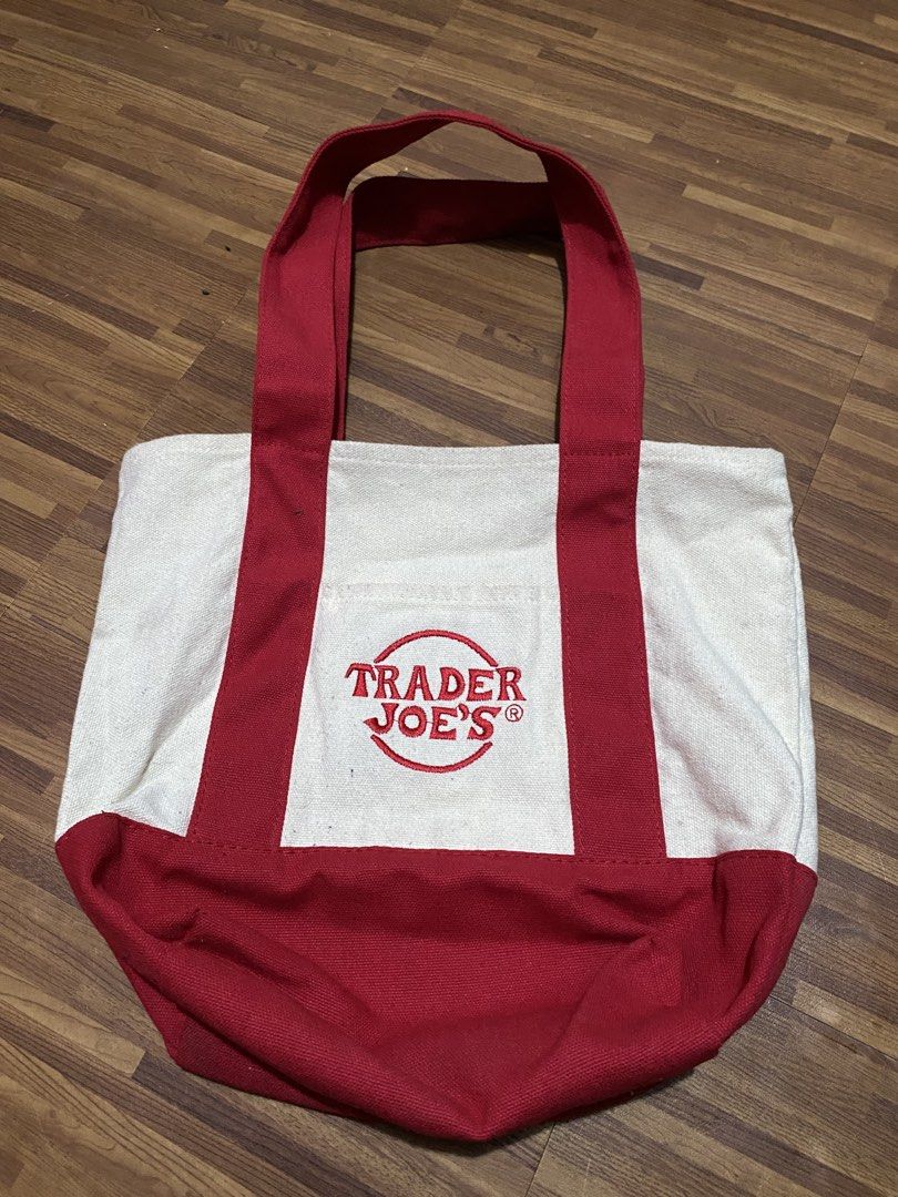 Trader Joe's Canvas Tote Bag Red White (Category: Tote Bags) located in Guinobatan. Submitted by whtvrim (Listing ID 1470008245, Image 1). Description: T .