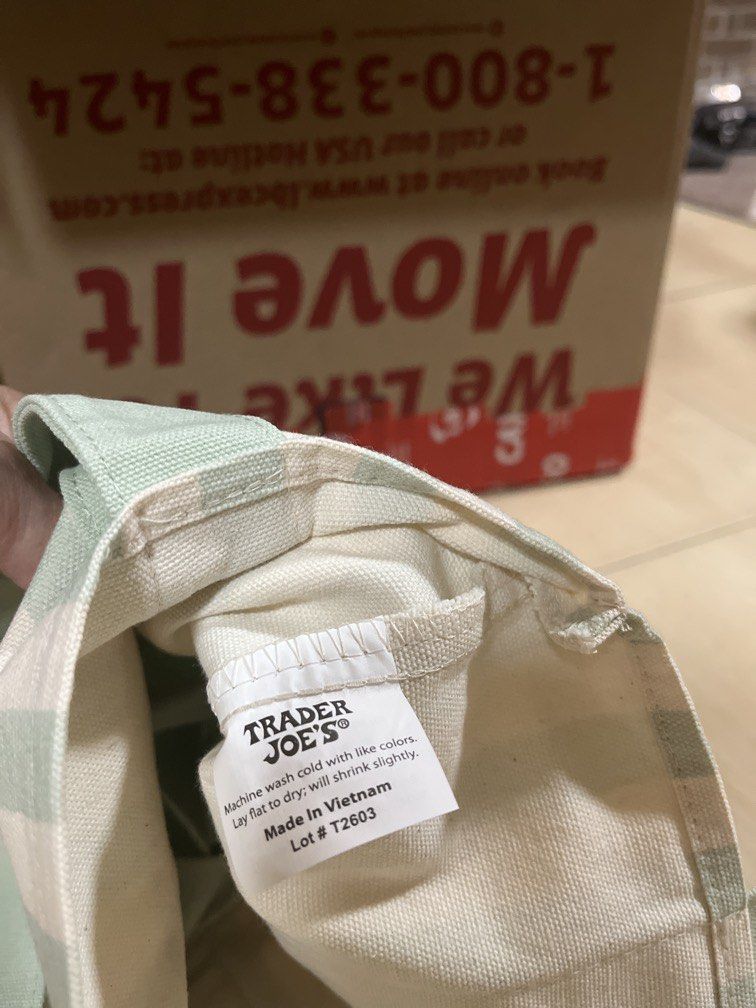 Trader joe’s mini tote from U.S (Category: Tote Bags) located in Manila. Submitted by ty_imported_goods (Listing ID 1469953126, Image 3). Description: Original from trader joe’s U.S🇺🇸 For sure buyer only.