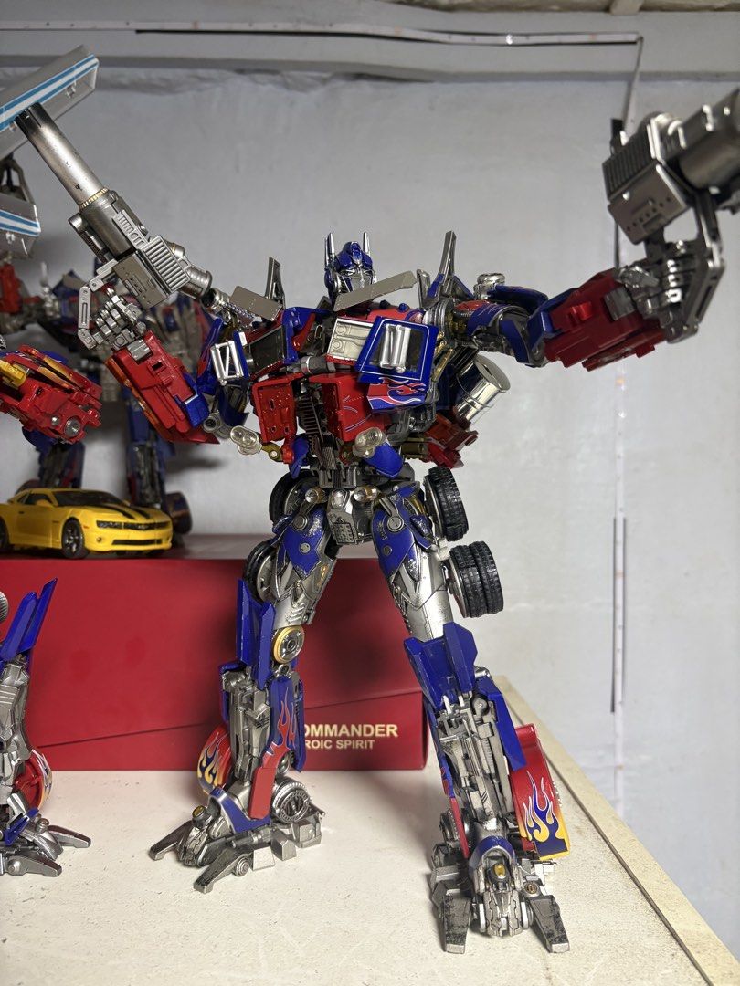 Transformers (Category: Toy Figures) located in Singapore. Submitted by xhaoenc (Listing ID 1470052266, Image 3). Description: BLACK APPLE OPTIMUS 2019 BATCH NOT REISSUE (9.7/10)with box. (140) CT 10 optimus prime (9.5/10) with box(115) MPM 10 optimus prime (10/10) with box(150) authentic striker optimus prime (9/10) no box (170) hasbro jetwing optimus prime (9.3/10) no box(150 ss jetwing optimus prime(60) tfp fe op(10/10) brand new ( open for di