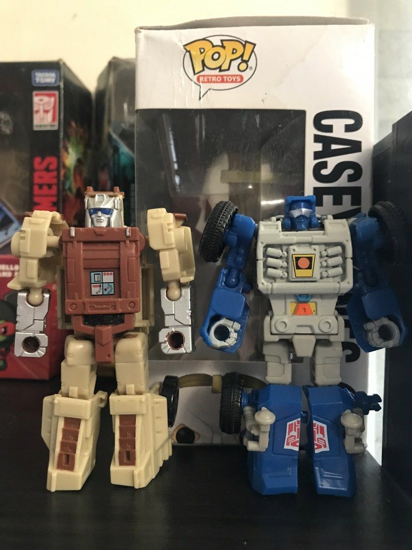 Transformers Toys (Category: Action & Battle Toys) located in San Mateo. Submitted by quikzee (Listing ID 1470139313, Image 1). Description: ₱350 With issue Transformers Toys.