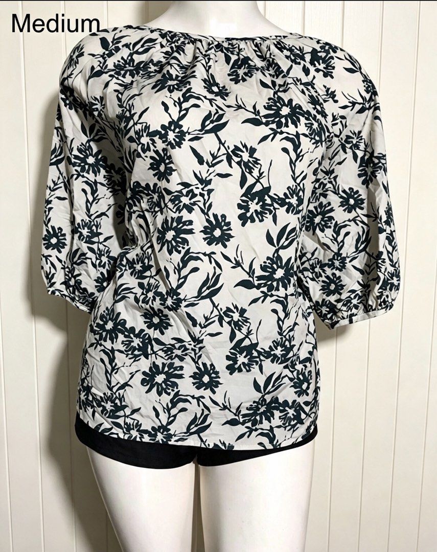 Trendy blouses (Category: Blouses) located in Manila. Submitted by bellachichay (Listing ID 1470129821, Image 2). Description: .