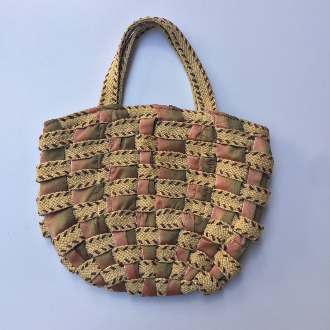 Trente by Belle Branchee Bag (Category: Tote Bags) located in Pagsanjan. Submitted by ovothrift (Listing ID 1470096387, Image 3). Description: width - 10.5 height - 12.5 including the handle leather condition inside is 7/10.