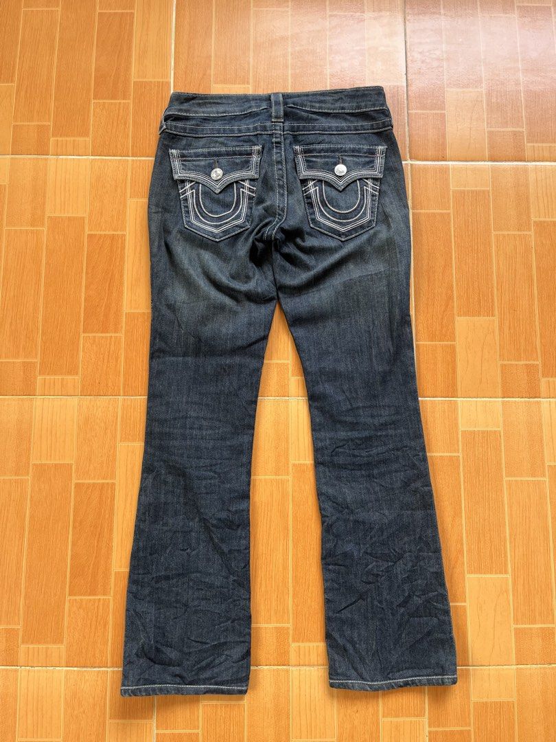 True religion (Category: Jeans) located in Santo Tomas. Submitted by vincezy2 (Listing ID 1469962046, Image 2). Description: Size 25.