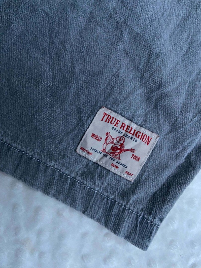 True Religion washed Grey short (Category: Shorts) located in Lianga. Submitted by arwthrifts (Listing ID 1470071475, Image 3). Description: TRUE RELIGION Washed Grey Short Excellent Condition no issue 9.8/10 color rate dimes: 32-34 waistline 21 Length .