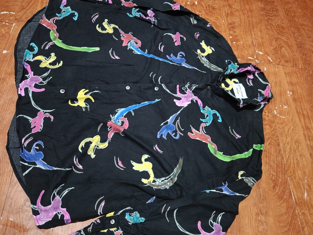 TSUMORI CHISATO (Category: Longsleeves) located in Mandaluyong City. Submitted by newdepot (Listing ID 1470097688, Image 3). Description: tsumori chisato by niko and ... graphic long sleeve sz 3 ( 26*29) shoulder to wrist 20 condition 9/10.