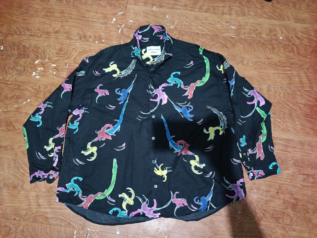 TSUMORI CHISATO (Category: Longsleeves) located in Mandaluyong City. Submitted by newdepot (Listing ID 1470097688, Image 2). Description: tsumori chisato by niko and ... graphic long sleeve sz 3 ( 26*29) shoulder to wrist 20 condition 9/10.