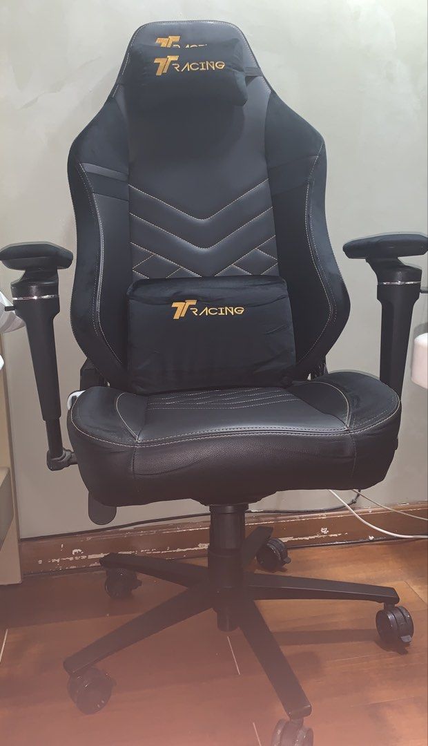 Tt racing maxx gaming chair (Category: Chairs) located in Caloocan City. Submitted by smell_730 (Listing ID 1470088346, Image 1). Description: Tt racing maxx gaming chair. Bought May 2026. Brand new, no damages. Adjustable armrests, Reclinable seat.