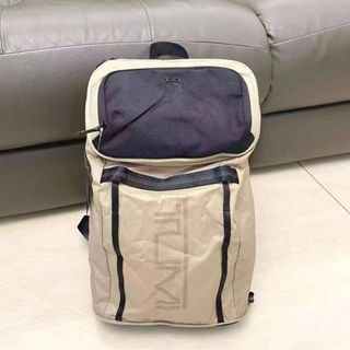 （分類：）位於 。 由 fletcherreilly 提交（商品編號 1470131415，圖片 1）。簡介： 。