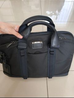 (Kategori: ) berada di . Dikirim oleh heyadi (ID iklan 1469951555, Gambar 1). Deskripsi: .