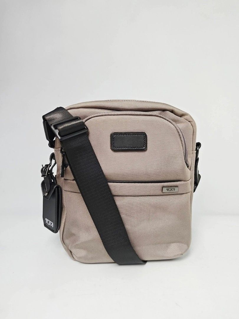 Tumi Alpha Small Crossbody Nylon & Leather (Category: Sling Bags) located in Quezon City. Submitted by rnjcollections_eleganteph (Listing ID 1469975265, Image 2). Description: .