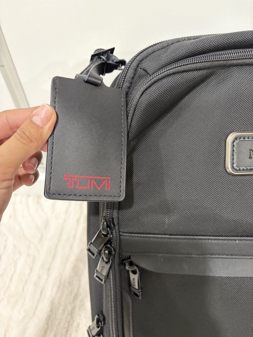 Tumi Backpack (Category: Backpacks) located in Kota Kinabalu. Submitted by amrhnasser94 (Listing ID 1470106789, Image 2). Description: Gifted & authentic. Only used once. Authentic Tumi Tracer ID intact inside..