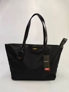(Category: ) located in . Submitted by rnjcollections_eleganteph (Listing ID 1469970761, Image 1). Description: .