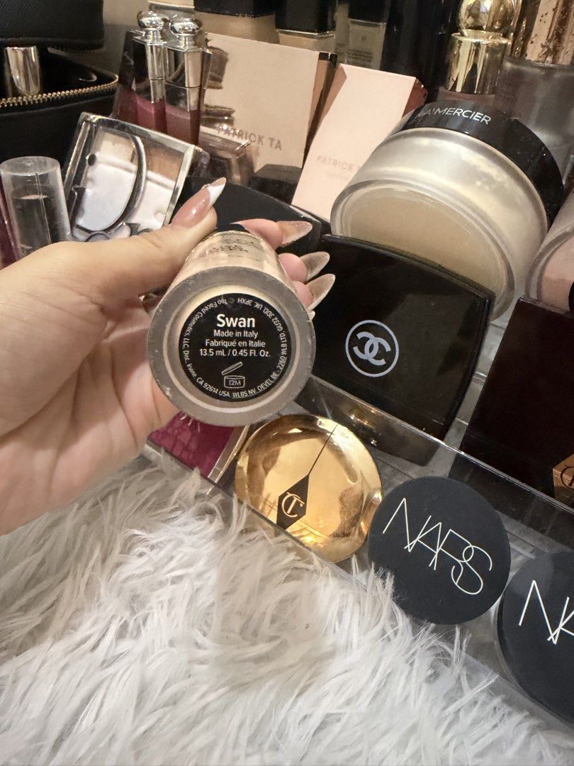 Two face born this way (Category: Makeup) located in Manila. Submitted by sofia.things (Listing ID 1470130881, Image 2). Description: Too yellow on me sayang if matambak lang Shade: Swam Loc imus cavite.