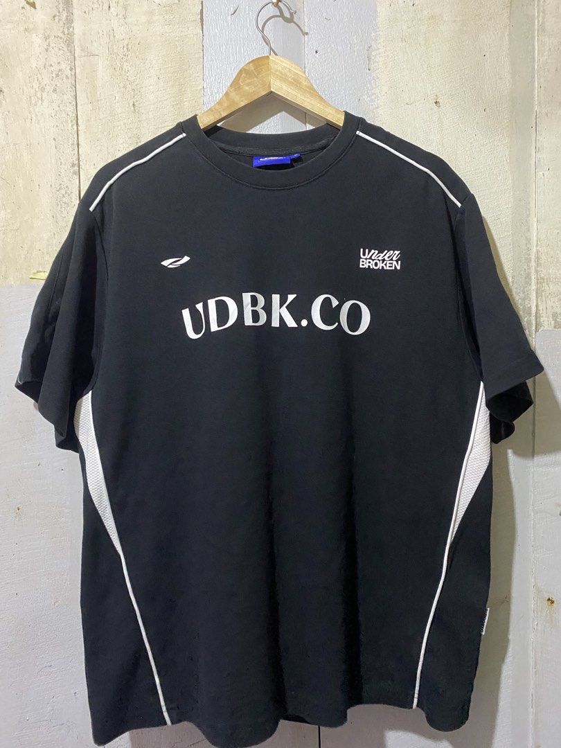 Udbk underbroken t shirt (Category: Tshirts & Polo Shirts ) located in Paracale. Submitted by marthtift_88marceloveri (Listing ID 1470117509, Image 1). Description: Authentic Dimes 29x24 Size M on tag Color rate 10/10 No issue Like new condition .
