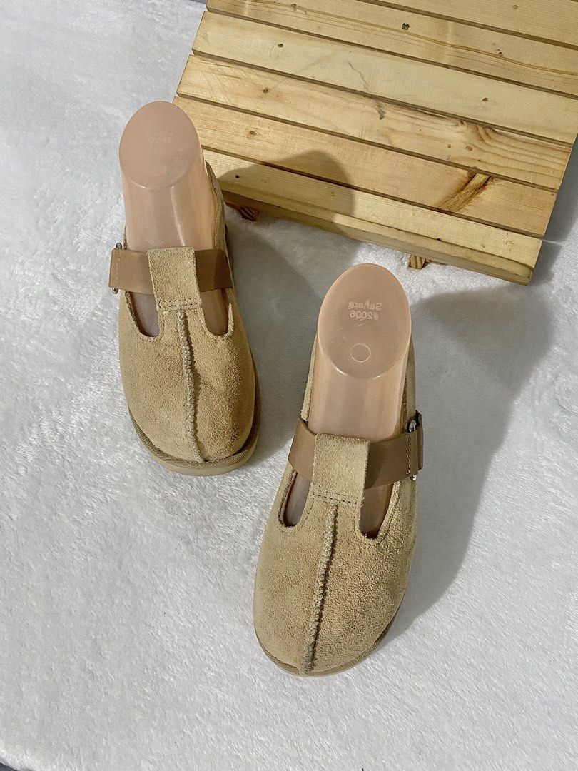 UGG goldenstar high clógs (Category: Wedges) located in Bulacan. Submitted by parapapa (Listing ID 1470096496, Image 2). Description: us 5 / euro 36 / 22cm platform: 3” good as new!.