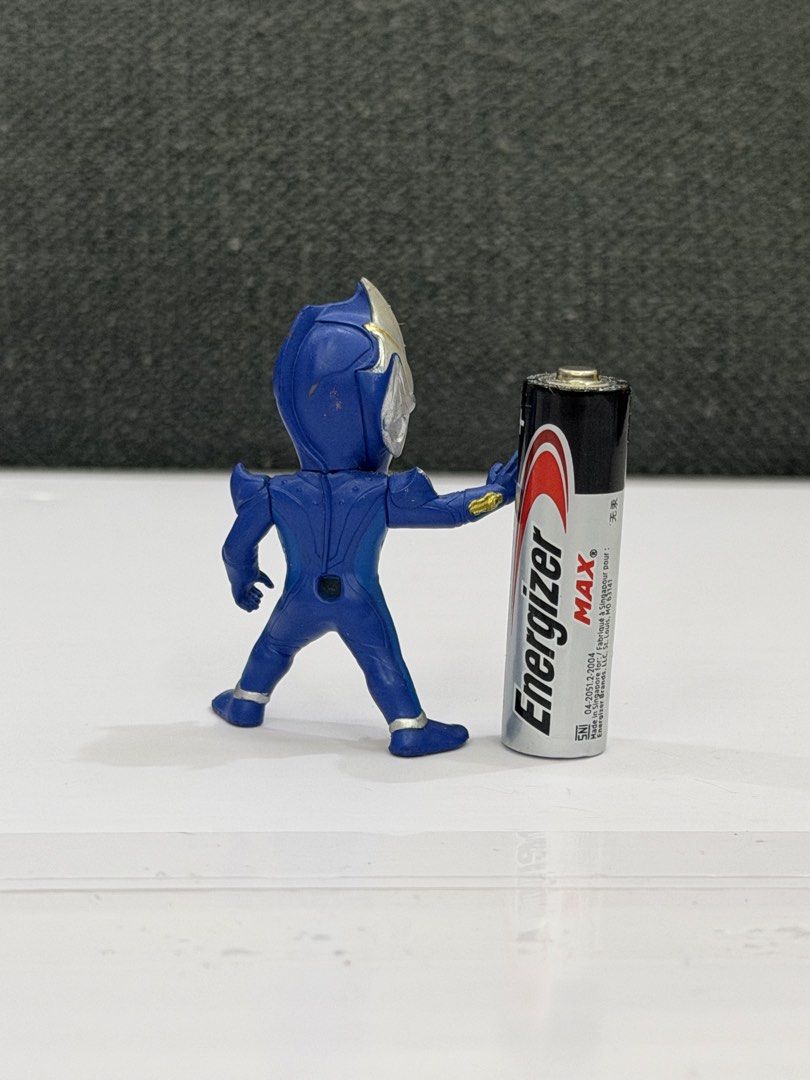 Ultraman Mini Figure Blue and Silver (Category: Figurines & Statues) located in Lipa City. Submitted by cokelight11 (Listing ID 1469957736, Image 2). Description: Bandai Converge Motion Ultraman Ultraman Hikari What you see is what you get.