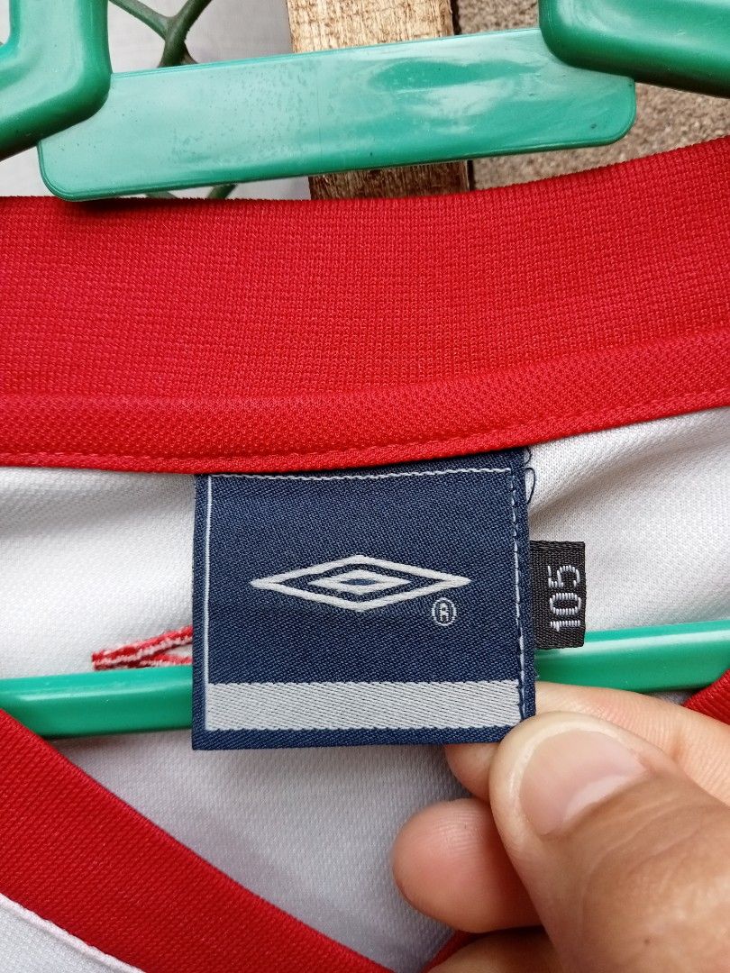 Umbro (Category: Tshirts & Polo Shirts ) located in Cabadbaran. Submitted by reizen_ace051823 (Listing ID 1470028493, Image 3). Description: - condition 9.5/10 - not visible minimal hairlines - size xl - dimes L29 x W24.