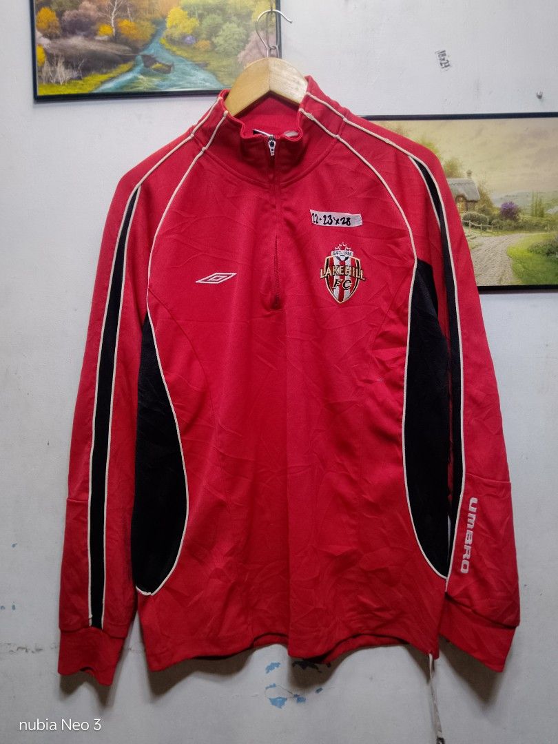 umbro quarter zip jacket (Category: Coats, Jackets and Outerwear) located in Valenzuela. Submitted by joshwrldselection (Listing ID 1470107832, Image 1). Description: large - xl very good condition need wash only / missing half puller thrift..