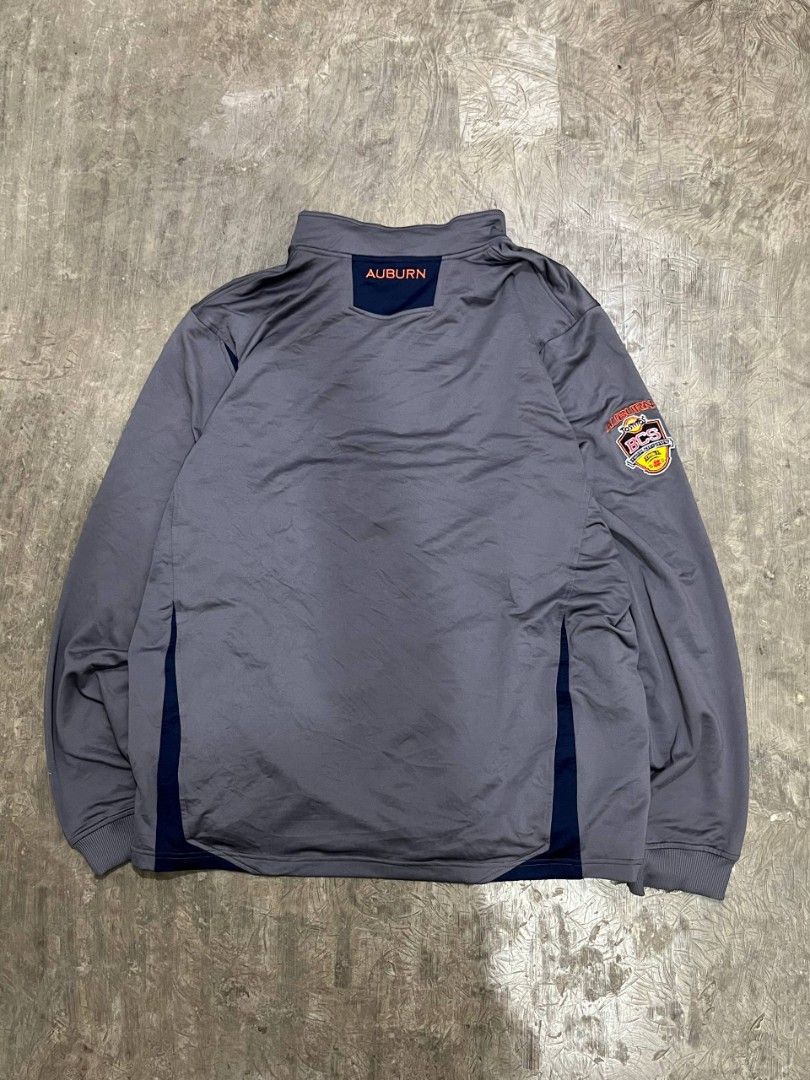 Under Armour Auburn Tigers Track Jacket Grey (Category: Coats, Jackets and Outerwear) located in Cavite. Submitted by giankarl1608 (Listing ID 1470054331, Image 2). Description: Flaw: none (can fit (XL & 3XL) W 28 L 32.