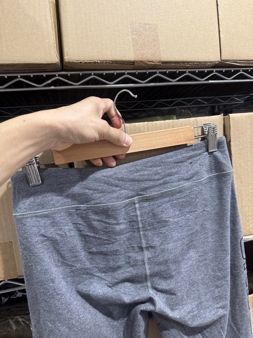 Under Armour Cotton Gray Leggings (Category: Activewear) located in Digos. Submitted by appareall (Listing ID 1470079988, Image 3). Description: .