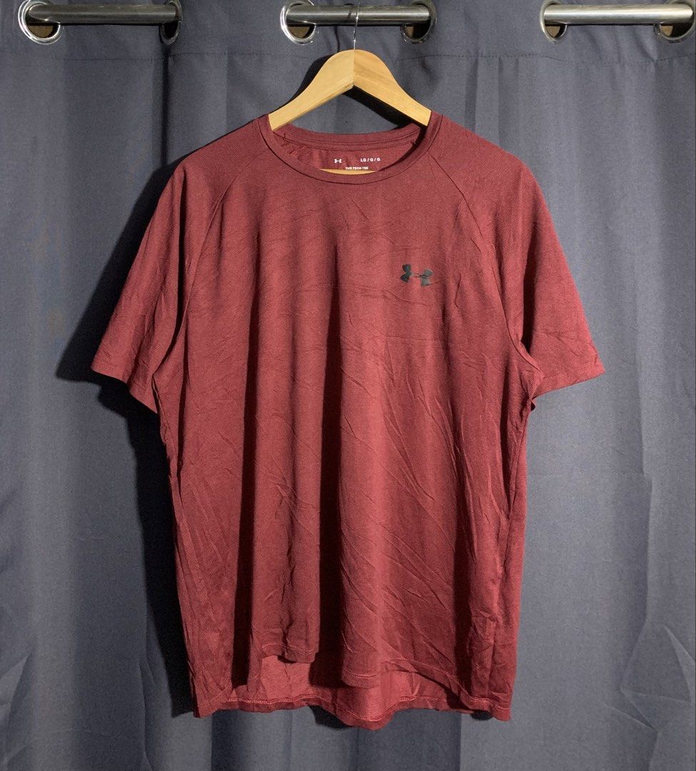 Under Armour Training Shirt (Category: Tshirts & Polo Shirts ) located in Cebu City. Submitted by drip.co (Listing ID 1470116994, Image 1). Description: Under Armour Training Shirt Size: Large Dimes: 23x27.5 Color Rate: 10/10 As New Condition No Issue.