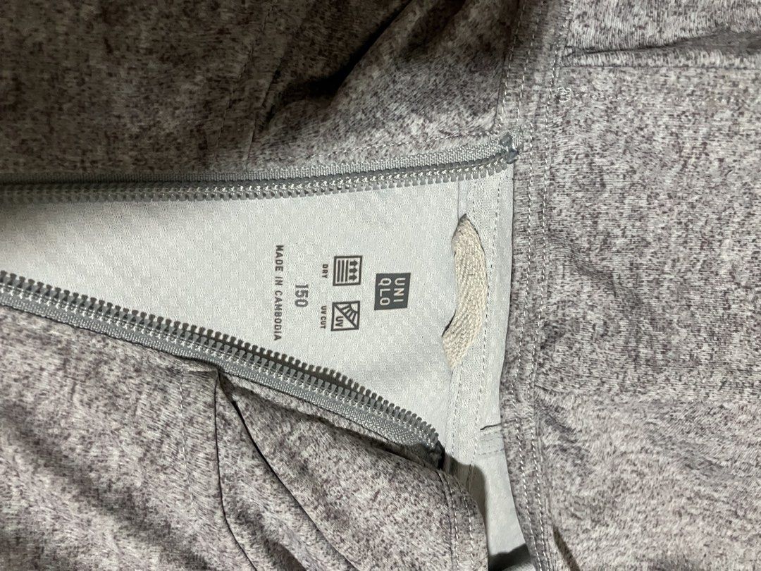 Uniqlo Airism Jacket Xs (Category: Babies & Kids Fashion) located in Angeles City. Submitted by rsf2121 (Listing ID 1470072268, Image 3). Description: Never been used kust kept lang po.