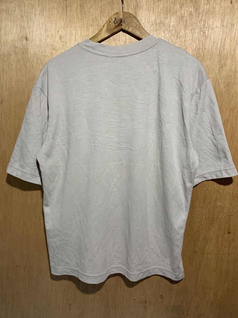 Uniqlo Airism M (Category: Tshirts & Polo Shirts ) located in Cebu City. Submitted by handpickedxthrift (Listing ID 1469948600, Image 2). Description: No issue Color rate 10/10.