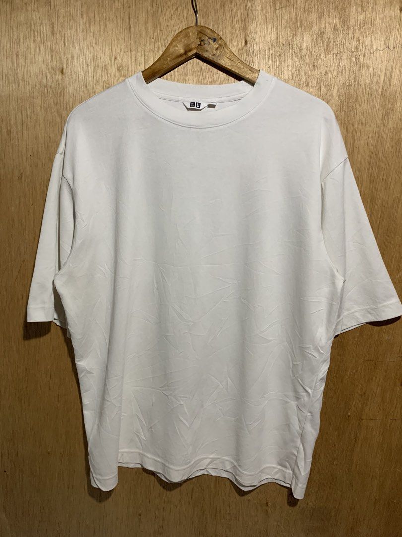 Uniqlo Airism XL (Category: Tshirts & Polo Shirts ) located in Cebu City. Submitted by handpickedxthrift (Listing ID 1469948717, Image 1). Description: No issue Color rate 10/10.