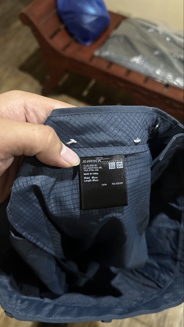 UNIQLO ANKLE PANTS (Category: Other Bottoms) located in Manila. Submitted by urban.vintage (Listing ID 1470072531, Image 3). Description: ISSUE: NONE (NEED WASH) MOP :GCASH (NO COD) SHIP VIA: LALAMOVE & J&T LOCATION: PASIG CITY LENGTH: 39 HEM :8 WIDTH :32-34 .