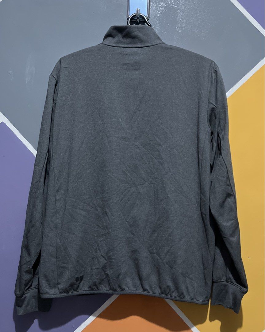 Uniqlo Dry Stretch Jacket (Category: Coats, Jackets and Outerwear) located in Lingayen. Submitted by moreonuniqlo (Listing ID 1470075827, Image 2). Description: Uniqlo Dry Stretch Jacket Medium on Tag (21x25) Good as new No Issue.