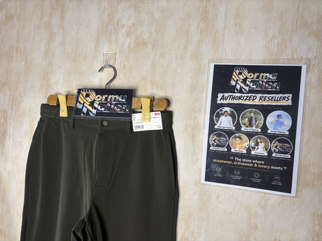UNIQLO EZY JOGGER PANTS (Category: Joggers) located in Cabuyao City. Submitted by pormanation-thrift-store (Listing ID 1469996990, Image 3). Description: UNIQLO EZY JOGGER PANTS Condition: NEW WITH TAGS Color rate: 10/10 Size: MEDIUM Dimes: 30”Wx37.5”L Issue: NONE‼️ Price: 950.