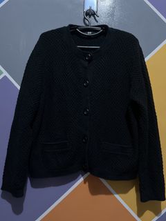 (Category: ) located in . Submitted by moreonuniqlo (Listing ID 1470074998, Image 1). Description: .