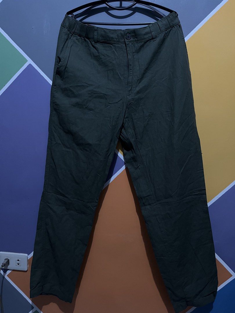 Uniqlo Linen Blend Pants (Category: Trousers) located in Lingayen. Submitted by moreonuniqlo (Listing ID 1470079190, Image 1). Description: Uniqlo Linen Blend Pants Olive Green Size 36 Good As New No Issue.