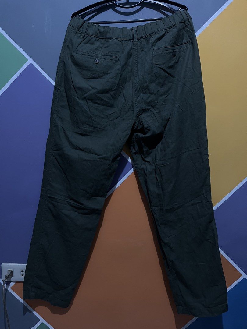 Uniqlo Linen Blend Pants (Category: Trousers) located in Lingayen. Submitted by moreonuniqlo (Listing ID 1470079190, Image 2). Description: Uniqlo Linen Blend Pants Olive Green Size 36 Good As New No Issue.