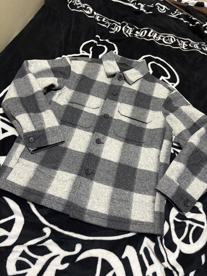 Uniqlo overshirt Jacket (Category: Coats, Jackets and Outerwear) located in Taguig. Submitted by dcltrng. (Listing ID 1470076349, Image 3). Description: Uniqlo overshirt jacket Size small Length 27 Width 21.5 Can pass as brand new No issue.