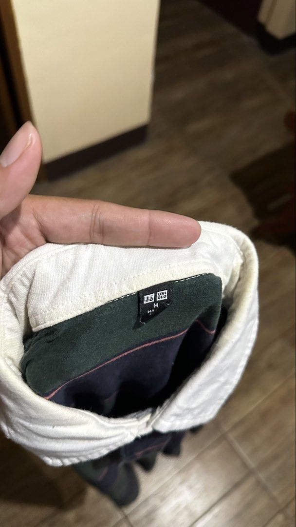 UNIQLO STRIPE POLO (Category: Tshirts & Polo Shirts ) located in Manila. Submitted by urban.vintage (Listing ID 1470067602, Image 2). Description: ISSUE: NONE (NEED WASH) MOP :GCASH (NO COD) SHIP VIA: LALAMOVE & J&T LOCATION: PASIG CITY LENGTH: 26 WIDTH :21.