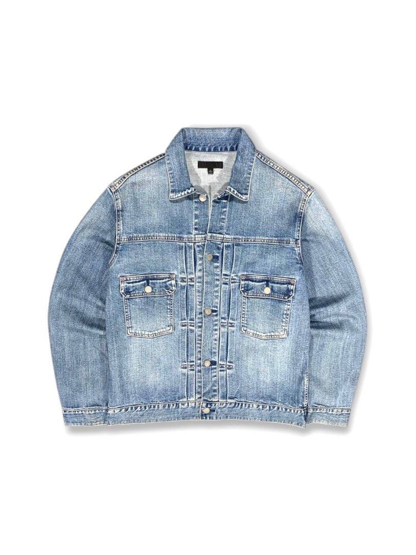 Uniqlo Type II Washed Denim Trucker Jacket (Category: Coats, Jackets and Outerwear) located in Zamboanga. Submitted by zhifay (Listing ID 1470083597, Image 1). Description: Uniqlo Type II Washed Denim Trucker Jacket Classic rugged Americana design featuring iconic front double-pleated stitch lines, twin chest pockets, and a beautiful mid-blue wash. Crafted from a high-quality cotton blend with subtle stretch for comfort. Measurement (inches): Tag