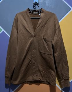 (Category: ) located in . Submitted by moreonuniqlo (Listing ID 1470075402, Image 1). Description: .