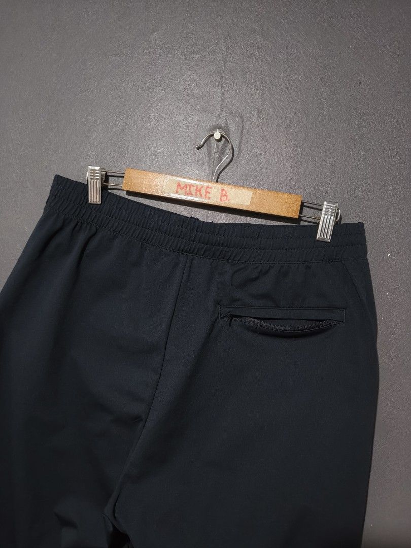 📍Uniqlo Ultra Stretch Active Tapered Pants (Category: Trousers) located in Antipolo. Submitted by simplehans (Listing ID 1470028677, Image 3). Description: ‎📍Uniqlo Ultra Stretch Active Tapered Pants ‎Size Large (Navy) ‎Waist- 32 to 38 ‎Length- 38 ‎Leg Open- 7 ‎Excellent Condition As New ‎DIRECT MESSAGE IF INTERESTED.