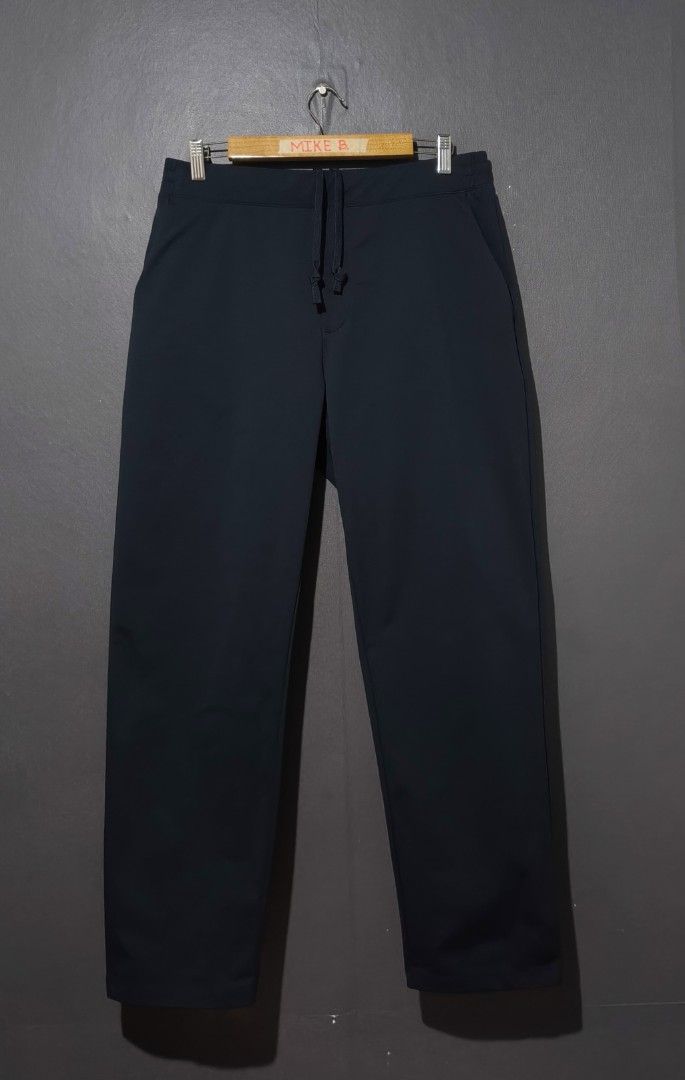 📍Uniqlo Ultra Stretch Active Tapered Pants (Category: Trousers) located in Antipolo. Submitted by simplehans (Listing ID 1470028677, Image 1). Description: ‎📍Uniqlo Ultra Stretch Active Tapered Pants ‎Size Large (Navy) ‎Waist- 32 to 38 ‎Length- 38 ‎Leg Open- 7 ‎Excellent Condition As New ‎DIRECT MESSAGE IF INTERESTED.
