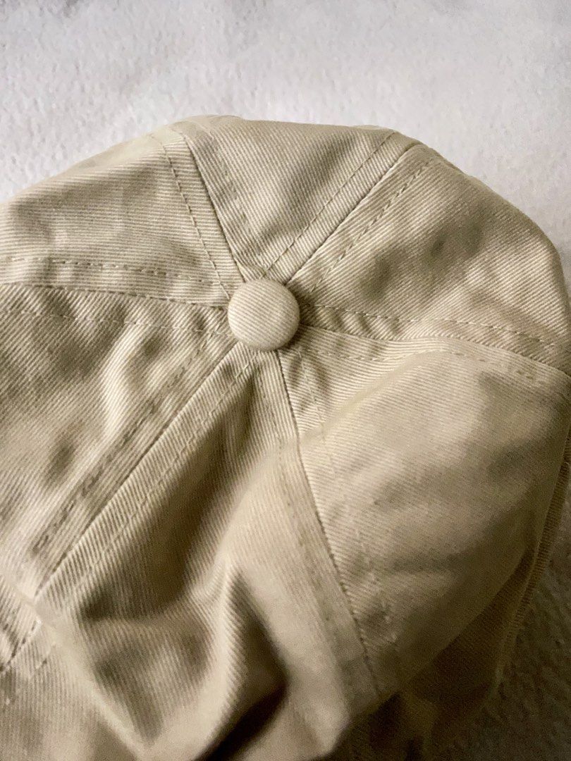 ✨Uniqlo UV Protection Cap (Beige)✨ (Category: Caps & Hats) located in Quezon City. Submitted by thisismayi (Listing ID 1470058623, Image 2). Description: Details: •Color: Beige/Khaki •Features: Adjustable leather strap buckle, one size (56-62cm) •Condition: Like new - excellent condition RFS: Decluttering😊 🎯 Perfect for: Everyday wear, outdoor trips, or casual indoor look. Unisex! 📩 Send a direct message if interested! (Serious buyers only) ✨O