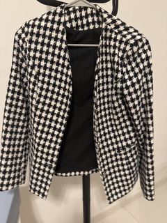 (Category: ) located in . Submitted by uniqdes (Listing ID 1470115792, Image 1). Description: .
