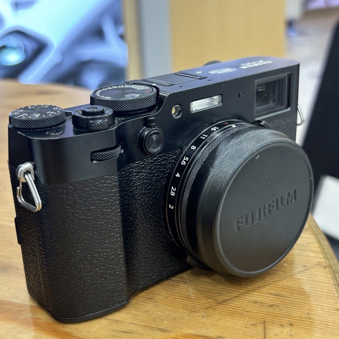 [USED] Fujifilm X100VI BLACK, Photography, Cameras on Carousell