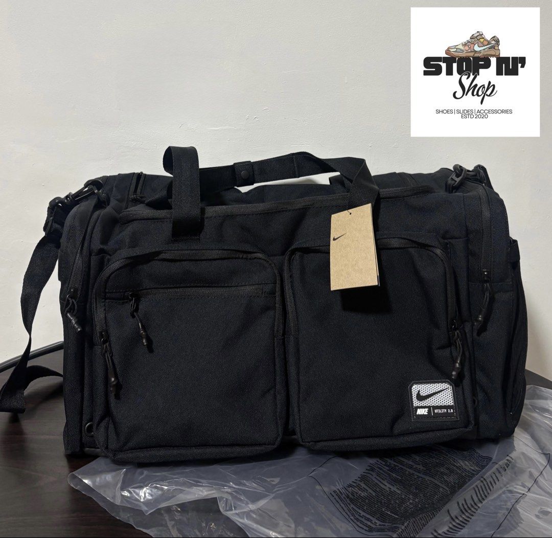 UTILITY POWER 2.0 DUFFEL BAG MEDIUM - BLACK (Category: Beach Bags) located in Makati City. Submitted by ilovestopnshop20 (Listing ID 1470031221, Image 2). Description: I N S T O C K 🚨 UTILITY POWER 2.0 DUFFEL BAG MEDIUM - BLACK Brandnew with tag 💯 Color: BLACK Size: 22" L x 11" W x 12" H Volume : 51liters ON HAND & READY TO SHIP! ✅NOW: ₱2,500 ❌SRP: ₱3,395 📍LOCATION: BRGY KARUHATAN, VALENZUELA CITY MOP • GCASH, BDO, BPI MOD • Lalamove, J&T Expr