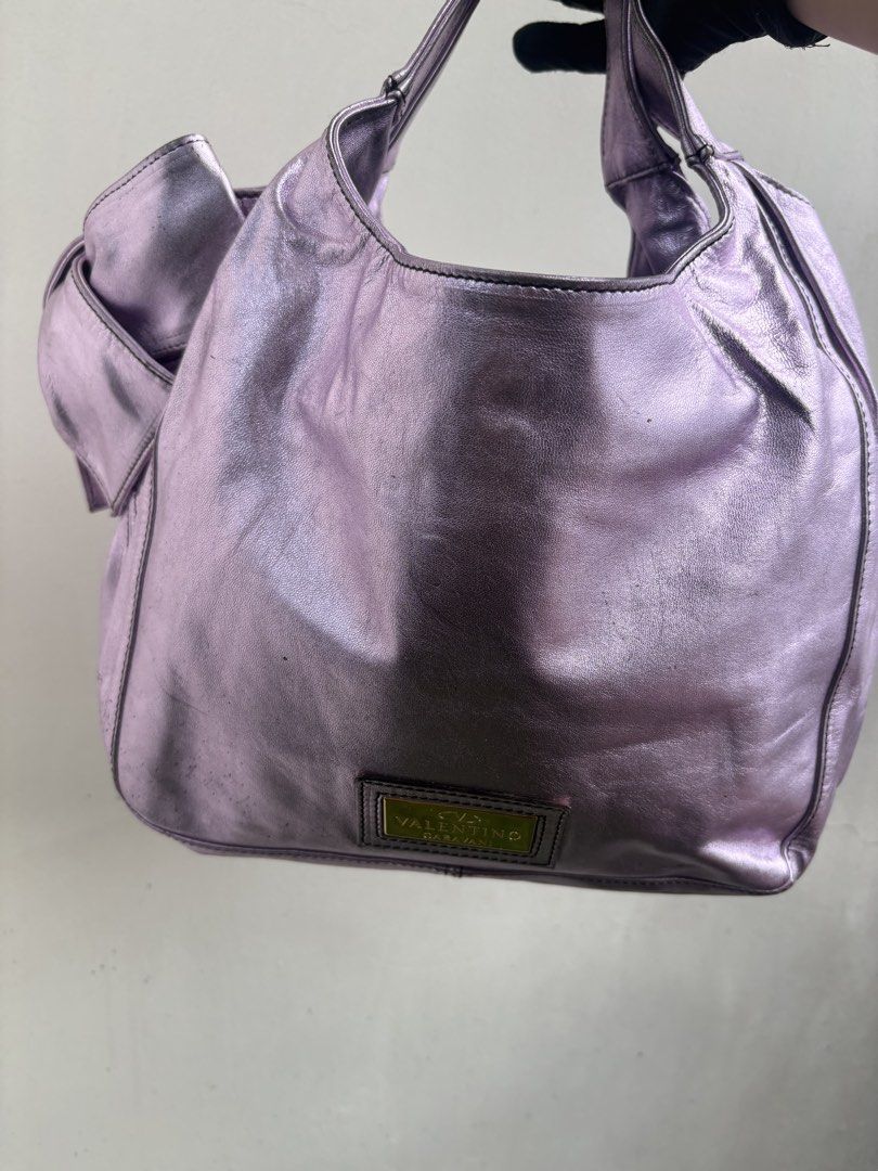 Valentino Garavani Barbie Bag (Category: Shoulder Bags) located in San Mateo. Submitted by littlemalashop (Listing ID 1470022377, Image 1). Description: .