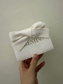 Valentino White Gift Box With Bow, Everything Else, Others on Carousell
