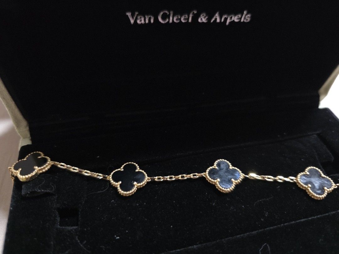 Van Cleef & Arpels Vintage Alhambra Onyx Bracelet (Category: Bracelets) located in Mandaluyong City. Submitted by chloebuysthings (Listing ID 1470128970, Image 3). Description: - 5 motif Van Cleef & Arpels Vintage Alhambra bracelet (MC 1:1) - 18k yellow gold chain featuring 5 iconic black onyx clover motifs - Excellent, clean condition - Complete inclusions - never been worn.