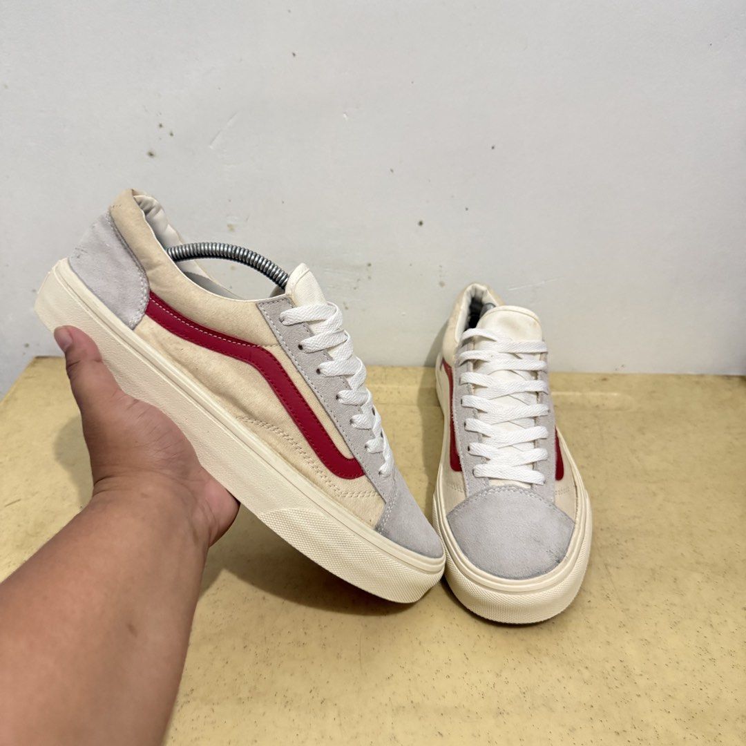 VANS STYLE 36 MARSHMALLOW RED (Category: Sneakers) located in Quezon City. Submitted by sharatraycooo (Listing ID 1470073035, Image 1). Description: VANS STYLE 36 MARSHMALLOW RED US MEN 9 US WOMEN 10.5 EURO 42.